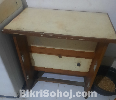 Reading table